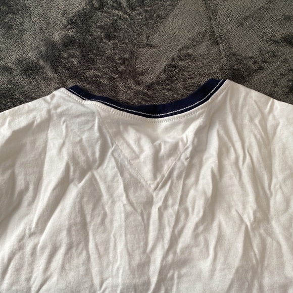 Tommy Hilfiger t shirt - Picture 4 of 4